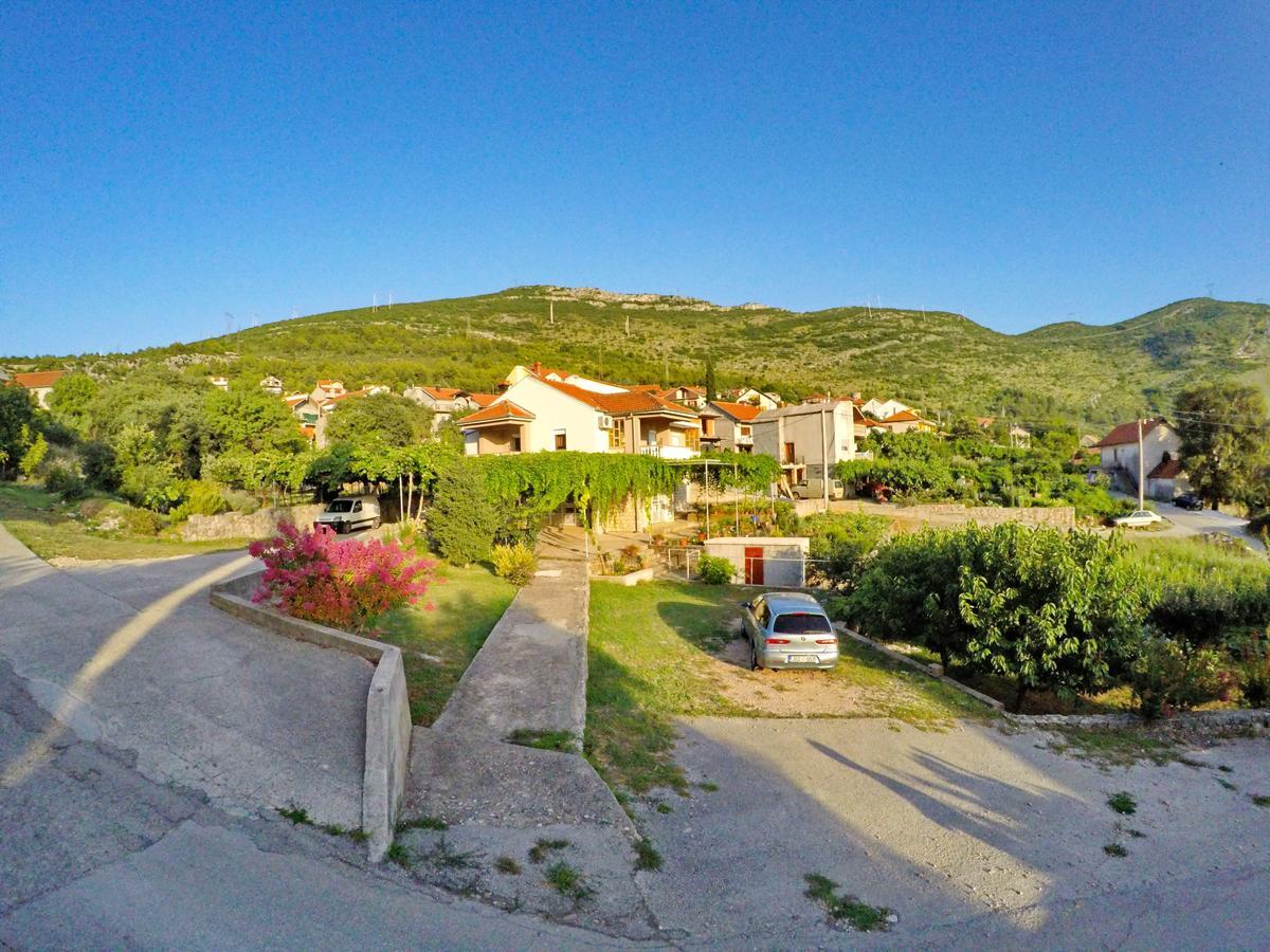 Apartman Spirto Trebinje Buitenkant foto